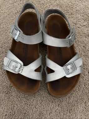 Birkenstock Kids Silver Metallic Double-Buckle Sandals